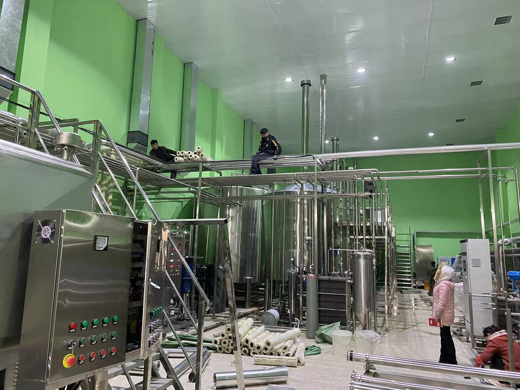 伊金霍洛精酿啤酒设备厂—精酿啤酒设备制造:传承工艺与创新科技的交融